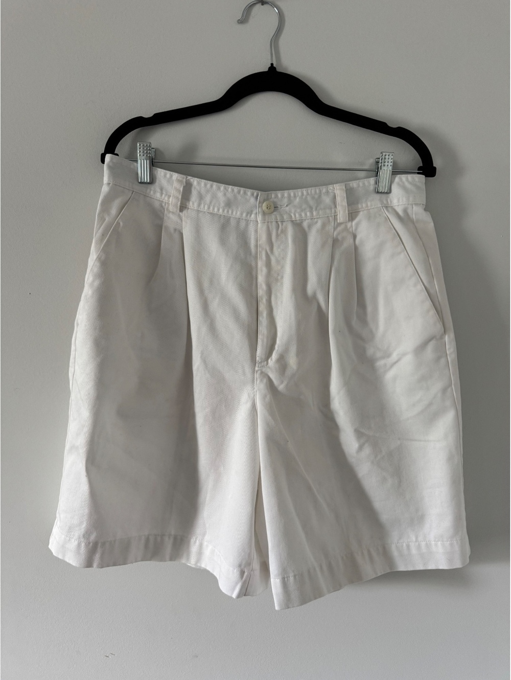 Liz Claiborne White Cotton Shorts Size 14